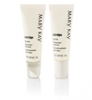 Система по уходу за губами Satin Lips® Satin Lips® Set Двухэтапная Система по уходу за губами Satin Lips® предлагает комплексный подход к решению проблемы ухода за губами. Кожа на ваших губах становится мягкой, гладкой и упругой, исчезают мелкие морщинки. Первый этап — Маска для губ, эффективно удаляющая омертвевшие клетки верхнего слоя кожи, после чего губы больше не выглядят шершавыми и неухоженными. Второй этап — увлажняющий Бальзам для губ. 